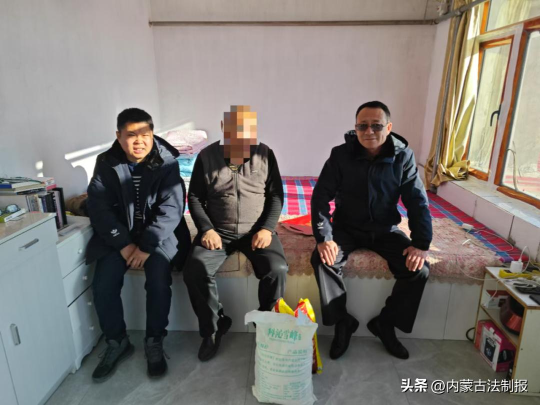 7e5bdd9a9dff433b81a5c5bbac46b496~tplv-tt-origin-web_gif.jpeg