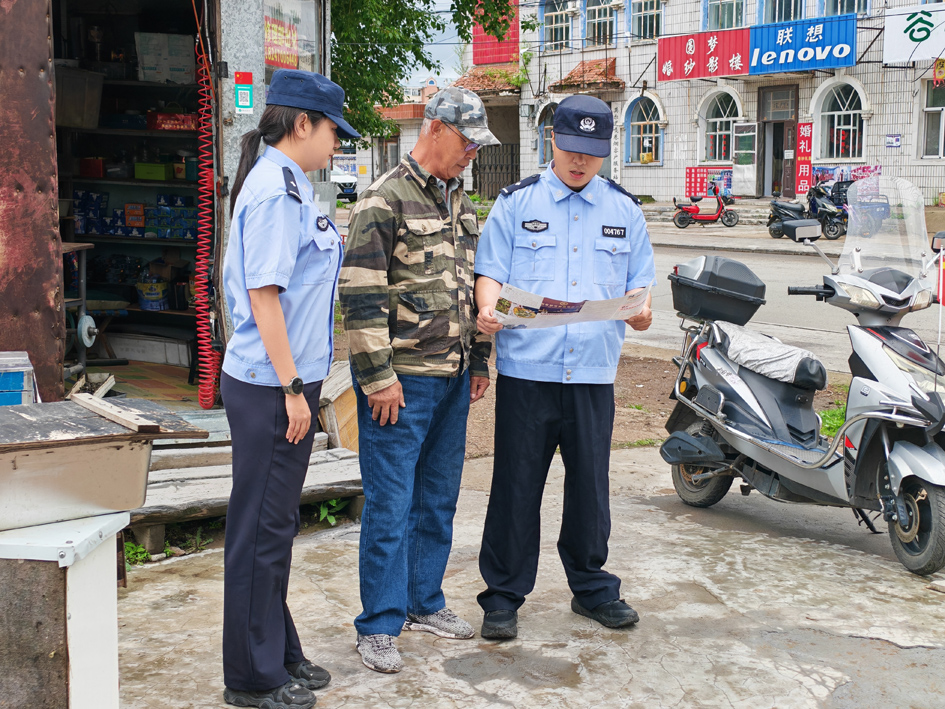 贾友清 摄.jpg