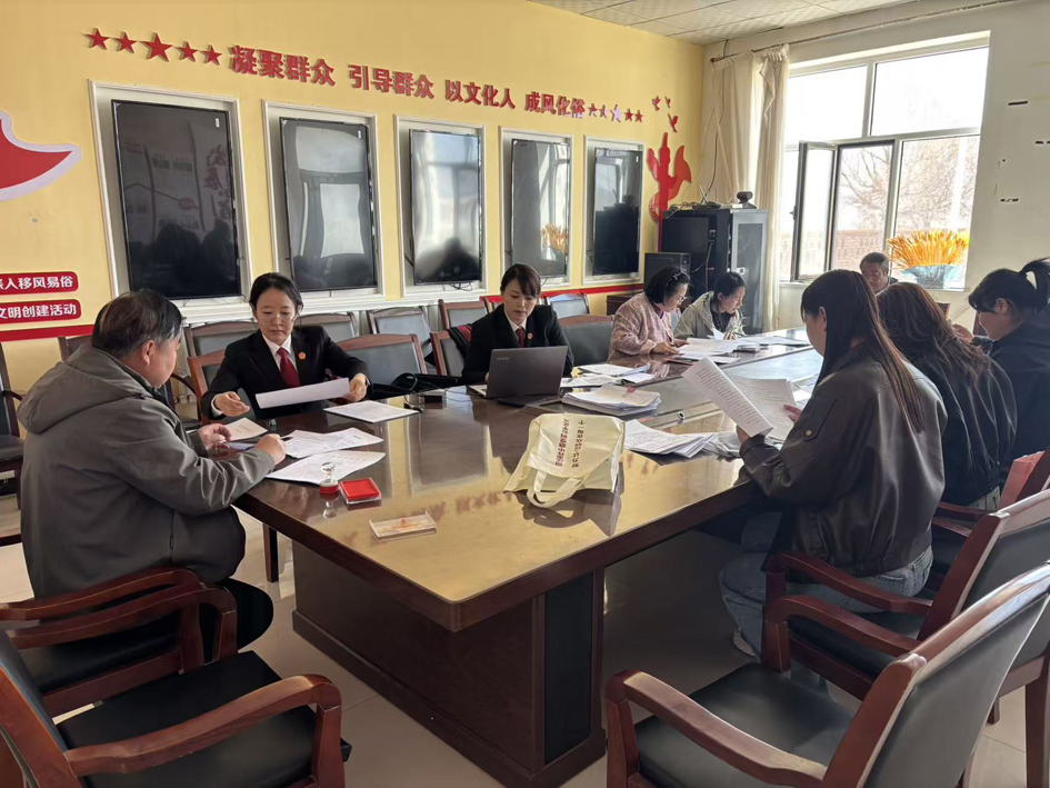 派出法庭调解现场.jpg