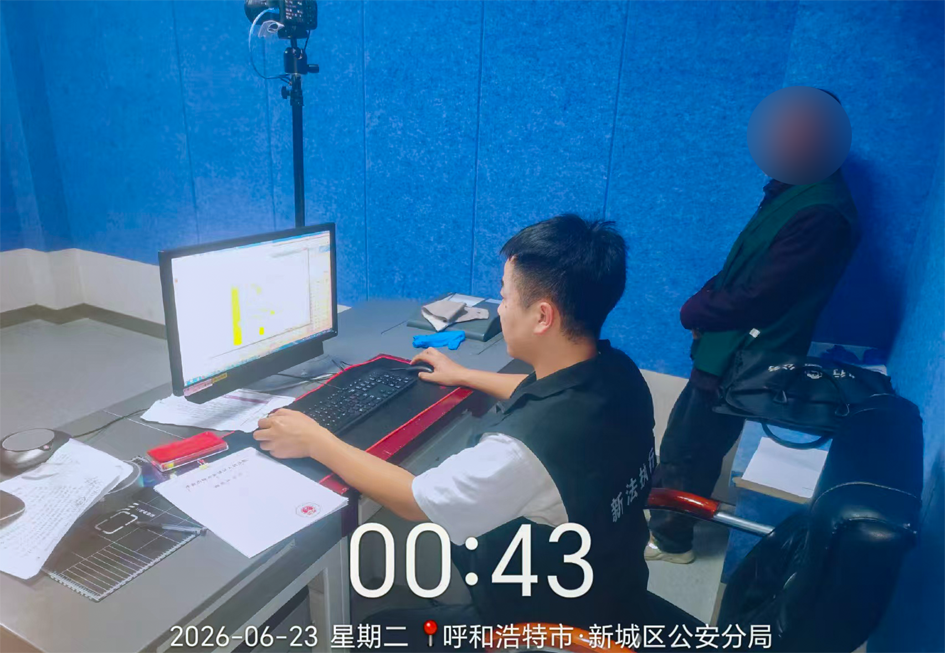 图4：深夜，干警将被执行人成功送拘.png